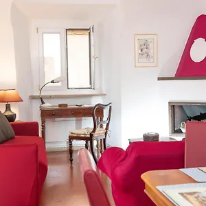 Appartement Arco In Pantheon, Rome
